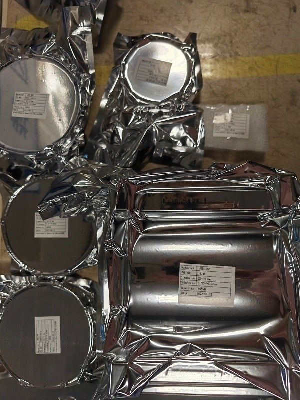 Прочная расплавленная кремниевая пластина с превосходной механической прочностью и тепловой стабильностью для точных полупроводниковых компонентов