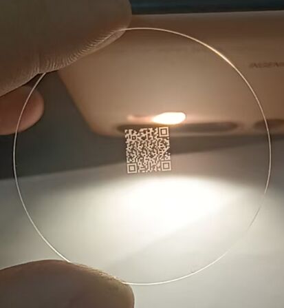 Прочный и точный расплавленный кремниевый пластинка с низким тепловым расширением и высокой поверхностью предназначен для полупроводниковой промышленности и оптических покрытий